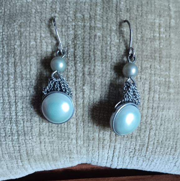 Kenneth Cole Reaction Seafoam Silver Tone Dangle Earrings - Picture 3 of 7